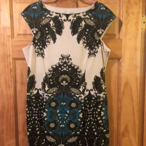 Patterned sheath dress